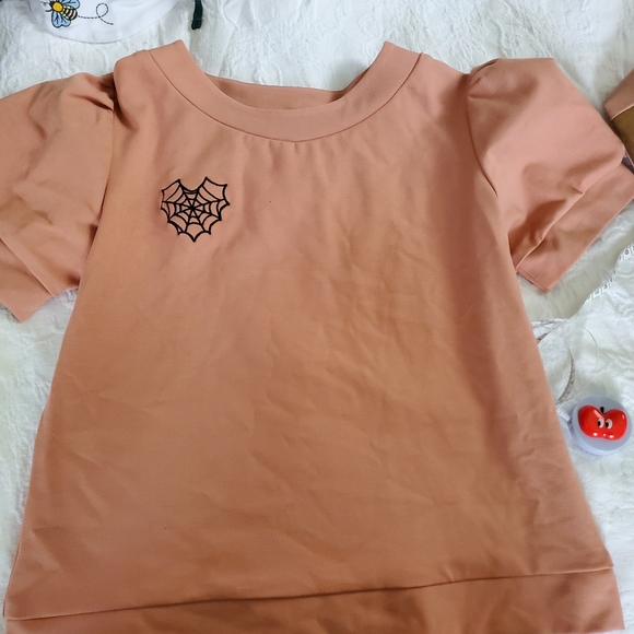 Women's Spiderweb Heart Top - Picture 3 of 4